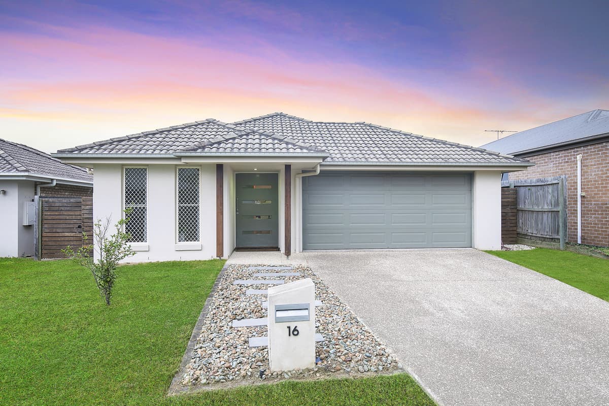 Beautiful 4-bedroom family home on a 425sqm size block!