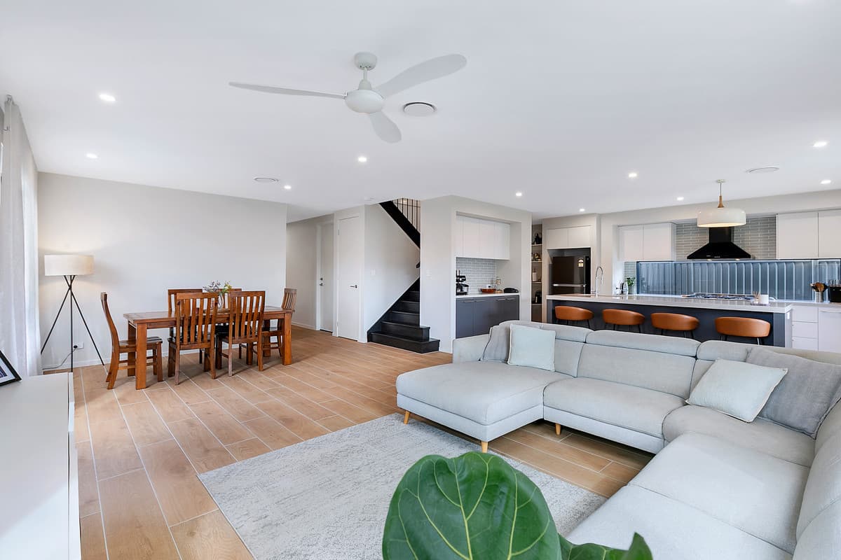 Spacious, modern and truly beautiful home with ducted AC and multiple living areas!