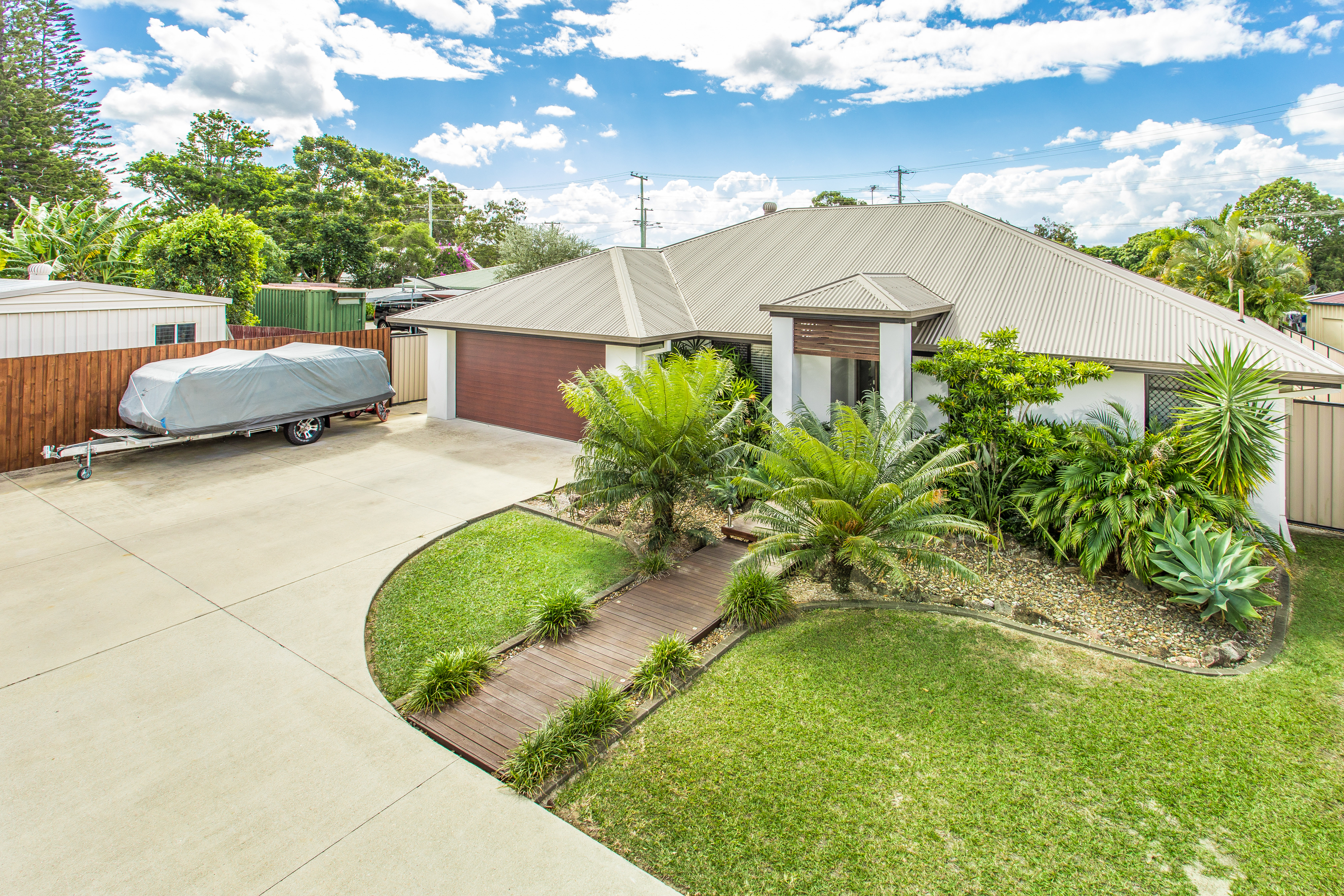 FOR SALE - 30 Fairway Crt, Caboolture